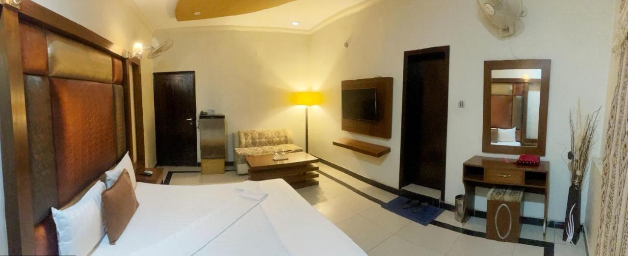 Hotel ムルターン エクステリア 写真
